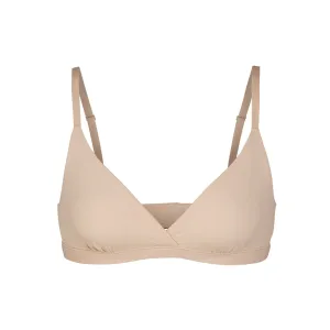 FITS EVERYBODY CROSSOVER BRALETTE | MICA