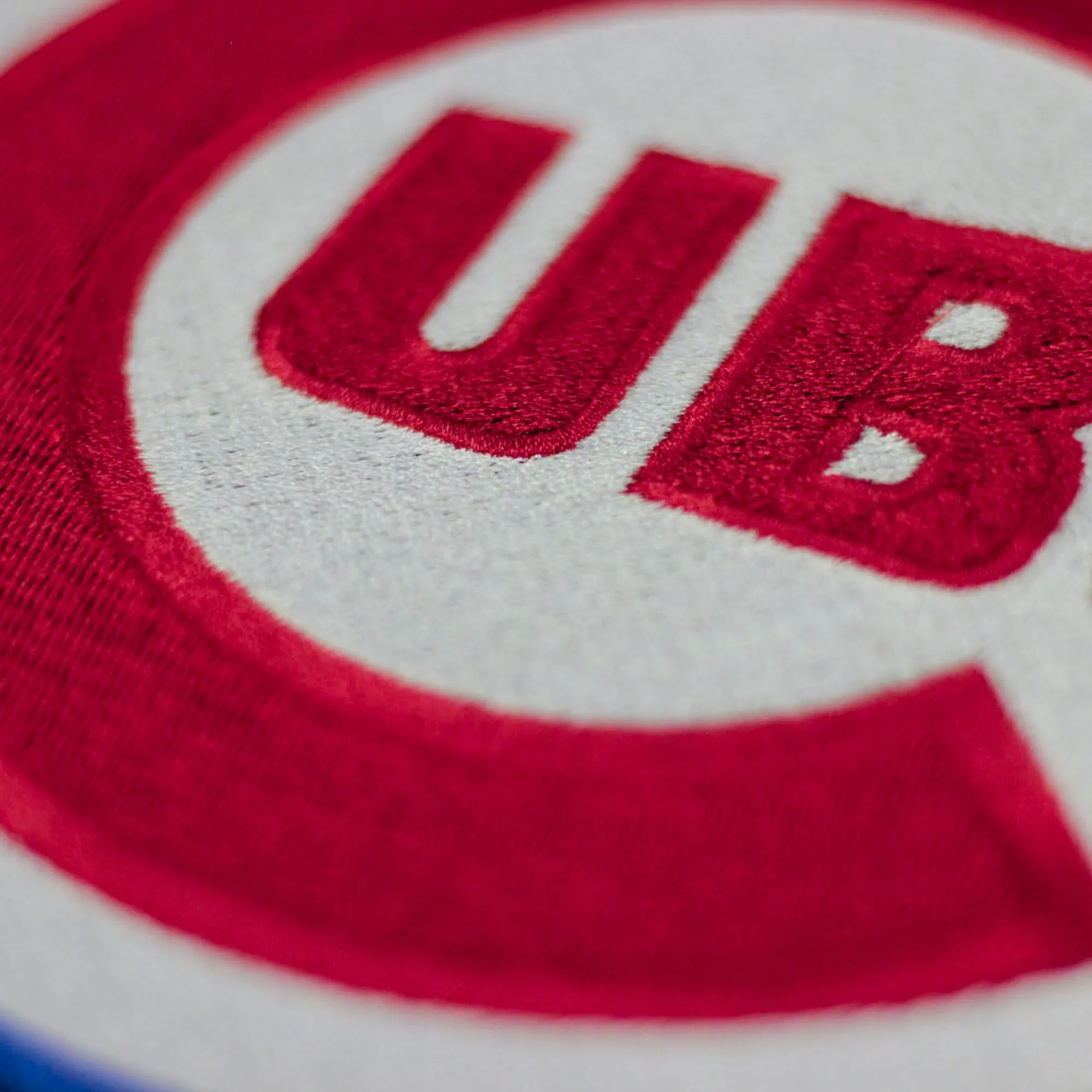 PhantomX Mesh Gaming Chair with Chicago Cubs Logo